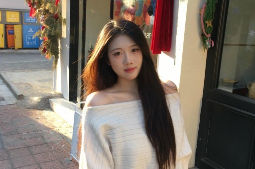 网红作家杨本芬承认抄袭并致歉快评：同样是抄袭为什么郭敬明被骂到退圈杨本芬却被原谅？